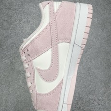 #YC纯原 NK Dunk Low 白粉 IO4244-100 实力大厂出品 新配色陆续开发 利润个位数 #YC纯原 NK Dunk Low 白粉 IO4244-100 实力大厂出品 新配色陆续开发 利润个位数