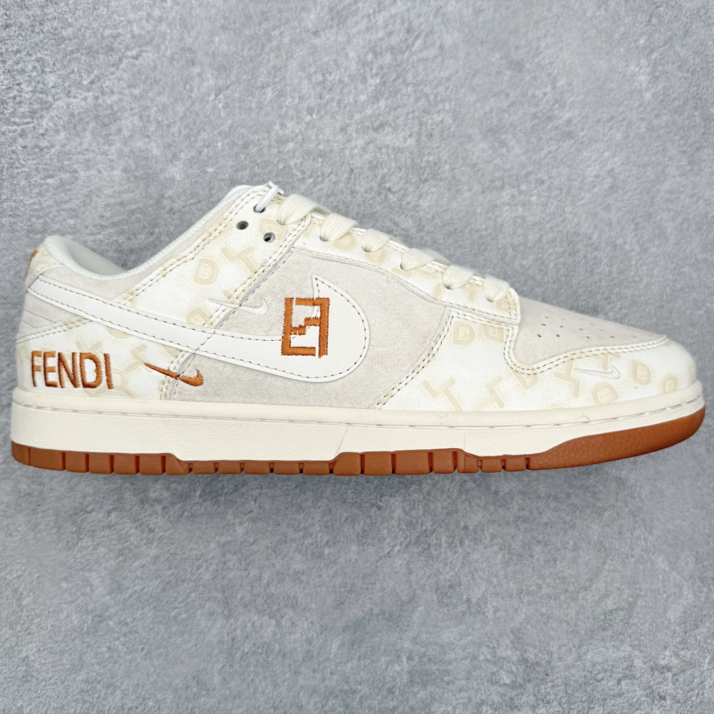 ＃特价福利‼️NK Dunk Low /AJ1 Low 得物定制配色 大厂出品 极力推荐 原装头层材料 