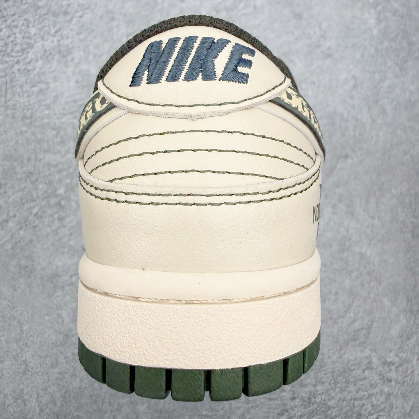 ＃特价福利‼️NK Dunk Low /AJ1 Low 得物定制配色 大厂出品 极力推荐 原装头层材料 