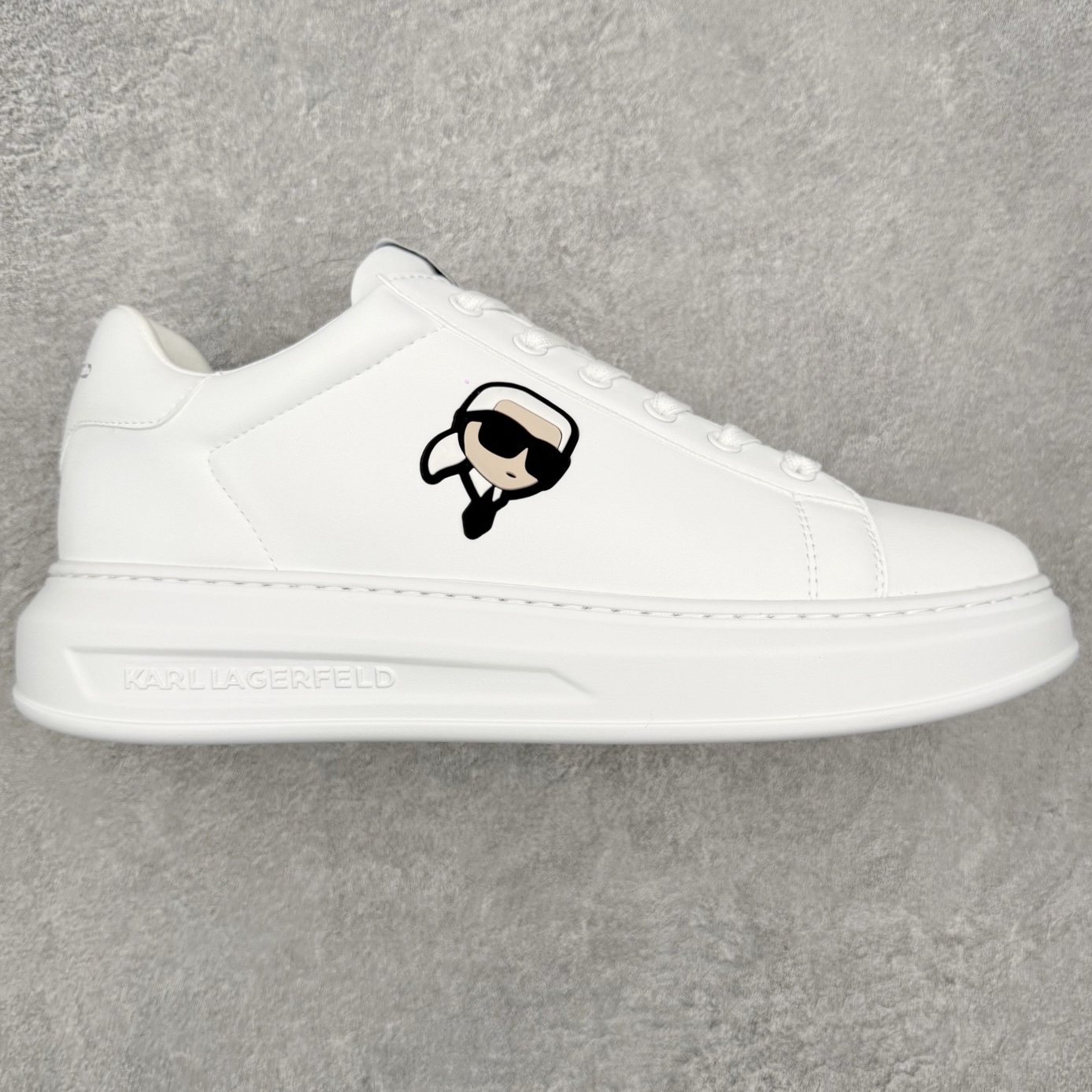 KARL LAGERFELD K/Ikonik 皮革厚底系带低帮 生活休闲鞋 选用优质材料，精细制作。经