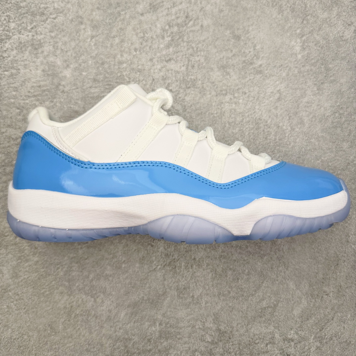 Air Jordan AJ11 Low 低帮 北卡蓝2025 FV5104-100 市场中端王者 耗时半