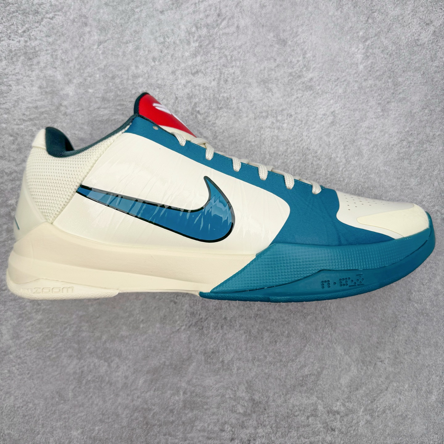 Caitlin Clark x NK Zoom Kobe ZK5 科比5代 克拉克联名 米白蓝 IZ18
