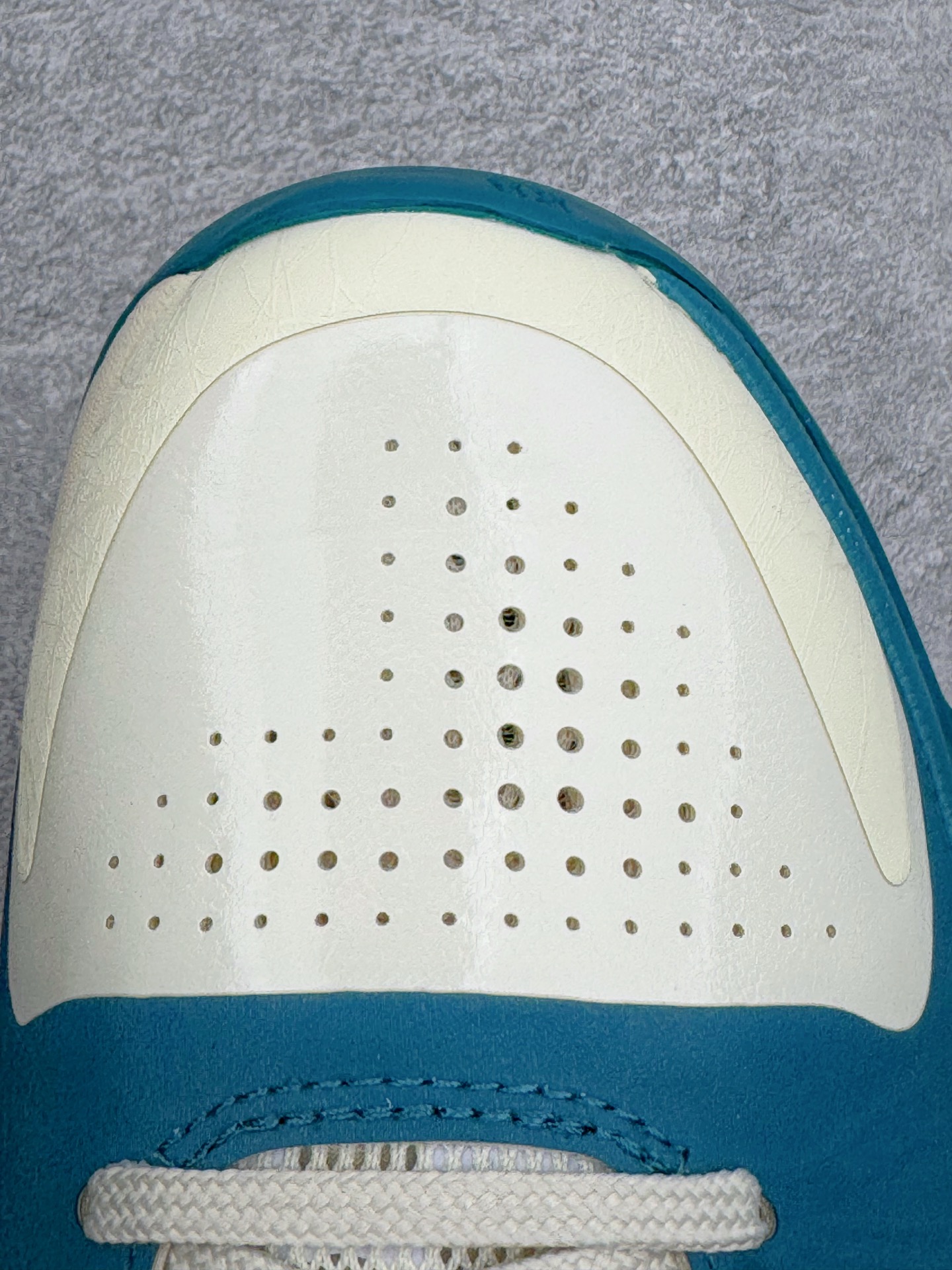 Caitlin Clark x NK Zoom Kobe ZK5 科比5代 克拉克联名 米白蓝 IZ18