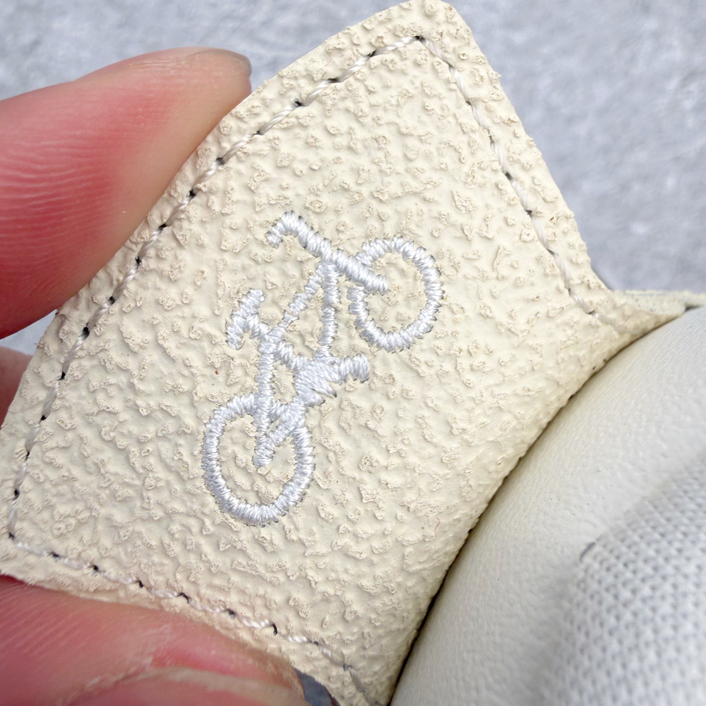 Nigel Sylvester x Jordan Air Jordan AJ4 联名白砖红 IQ8055