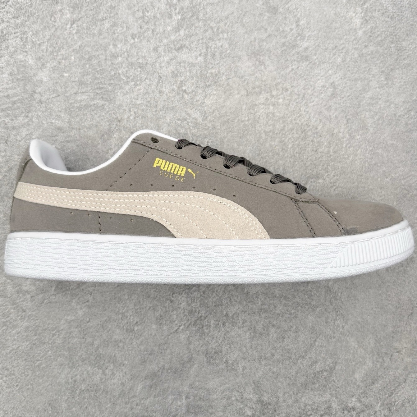 ＃福利特价‼️PUMA SUEDE XL 彪马新款面包鞋男女同款复古休闲板鞋 赠送一双鞋带 鞋身通体采用