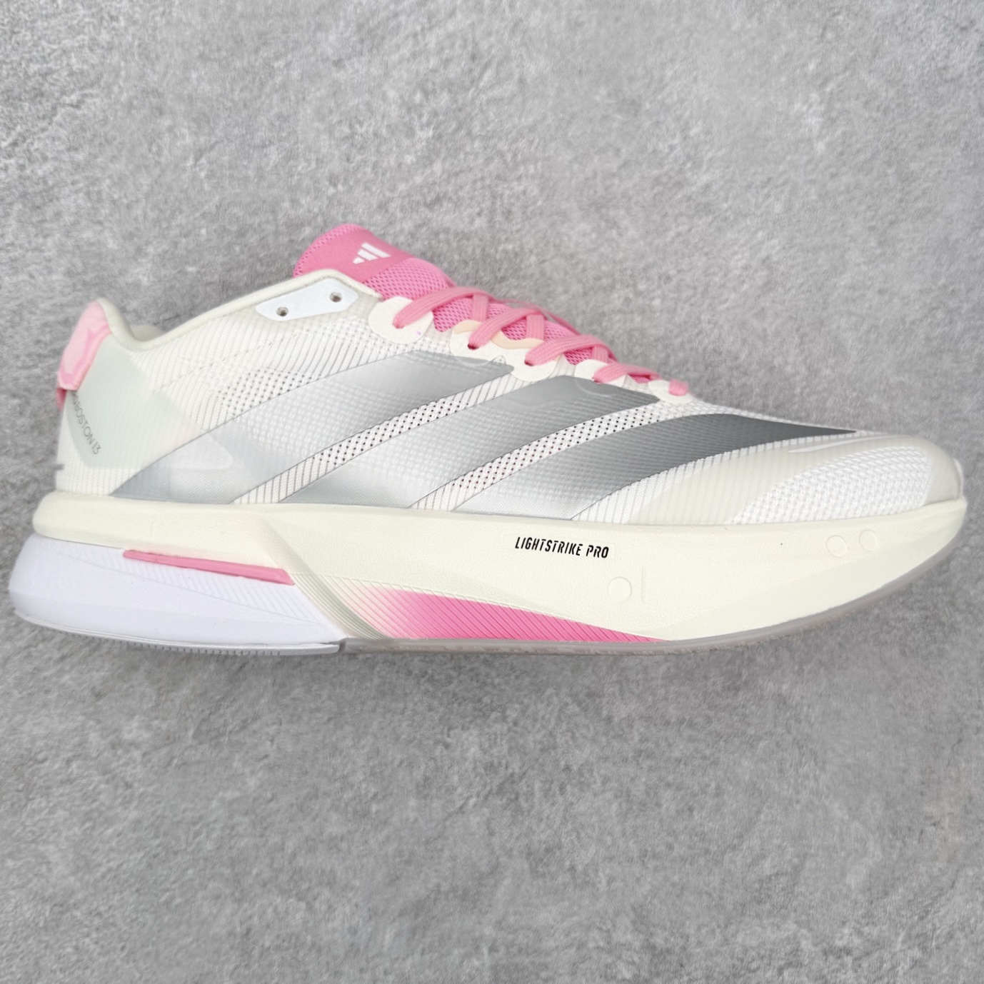 AD Adizero Boston 13 波士顿夏季透气网眼竞速跑鞋 JQ9687 延续爪型玻璃纤维推进