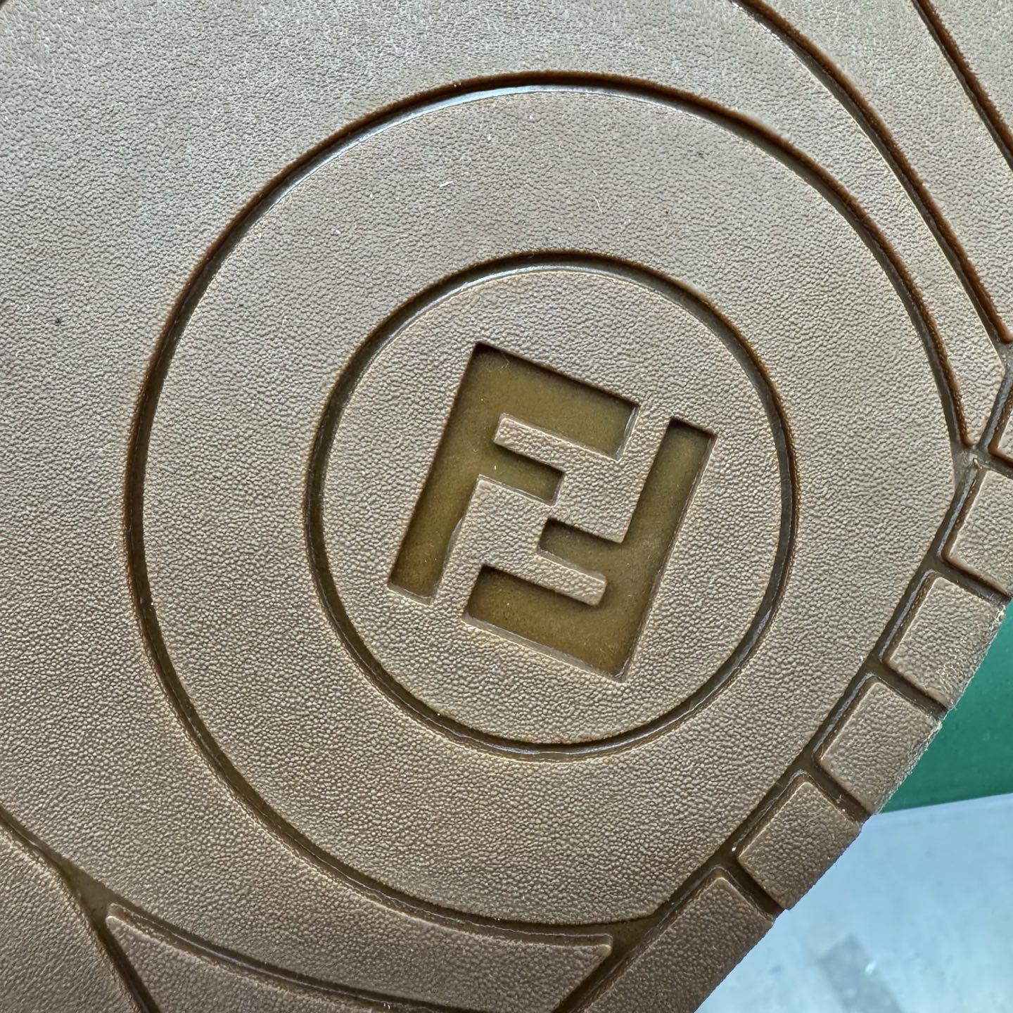 ＃LJ渠道版 FENDI Match sneaters 芬迪皮革低帮时尚运动板鞋 独家零售特供 全身20