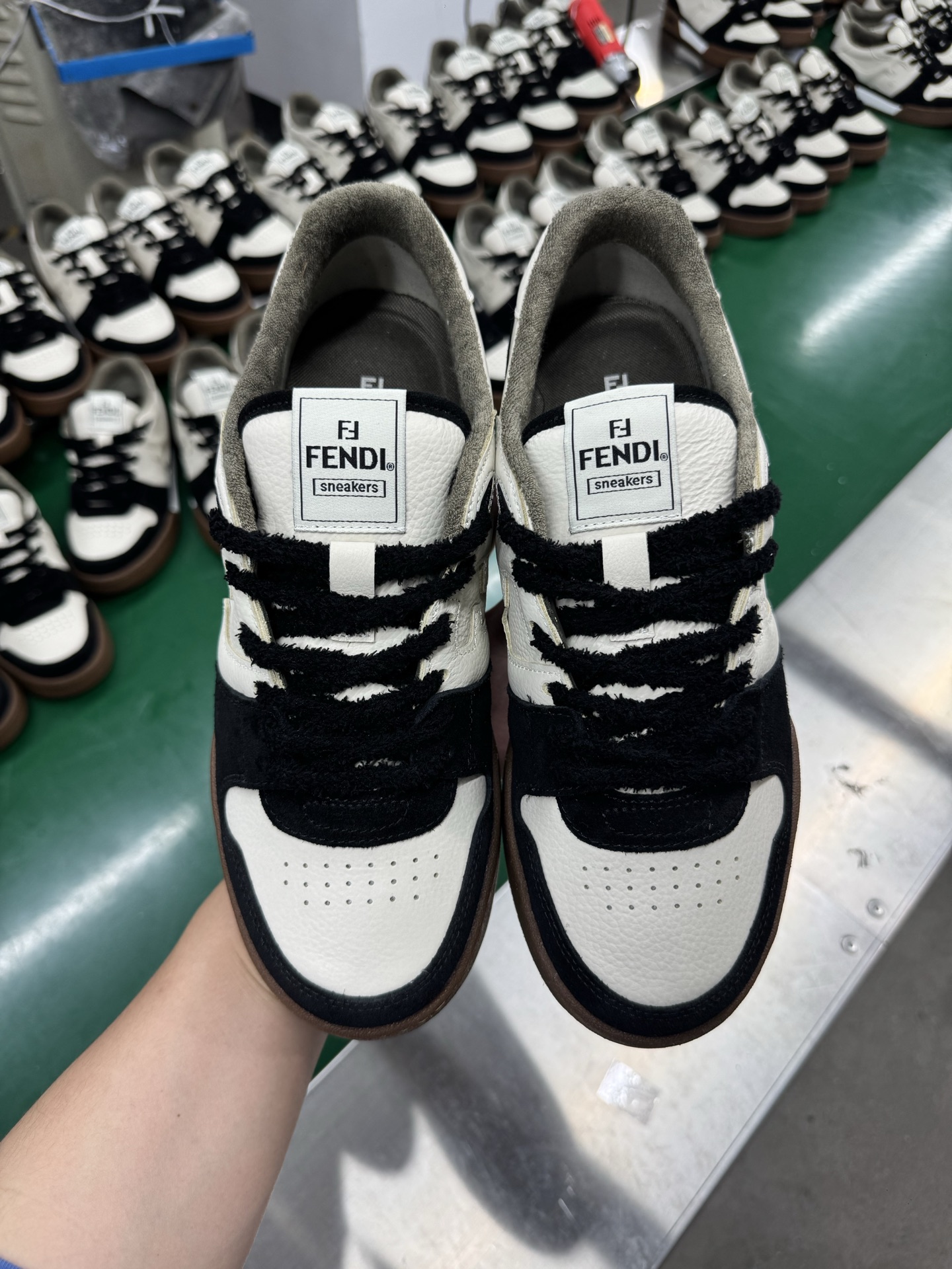 ＃LJ渠道版 FENDI Match sneaters 芬迪皮革低帮时尚运动板鞋 独家零售特供 全身20