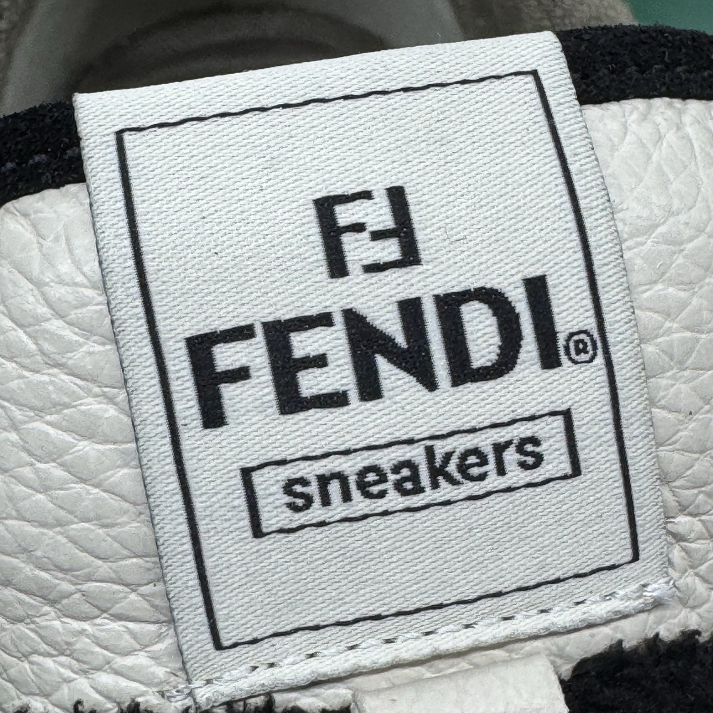 ＃LJ渠道版 FENDI Match sneaters 芬迪皮革低帮时尚运动板鞋 独家零售特供 全身20