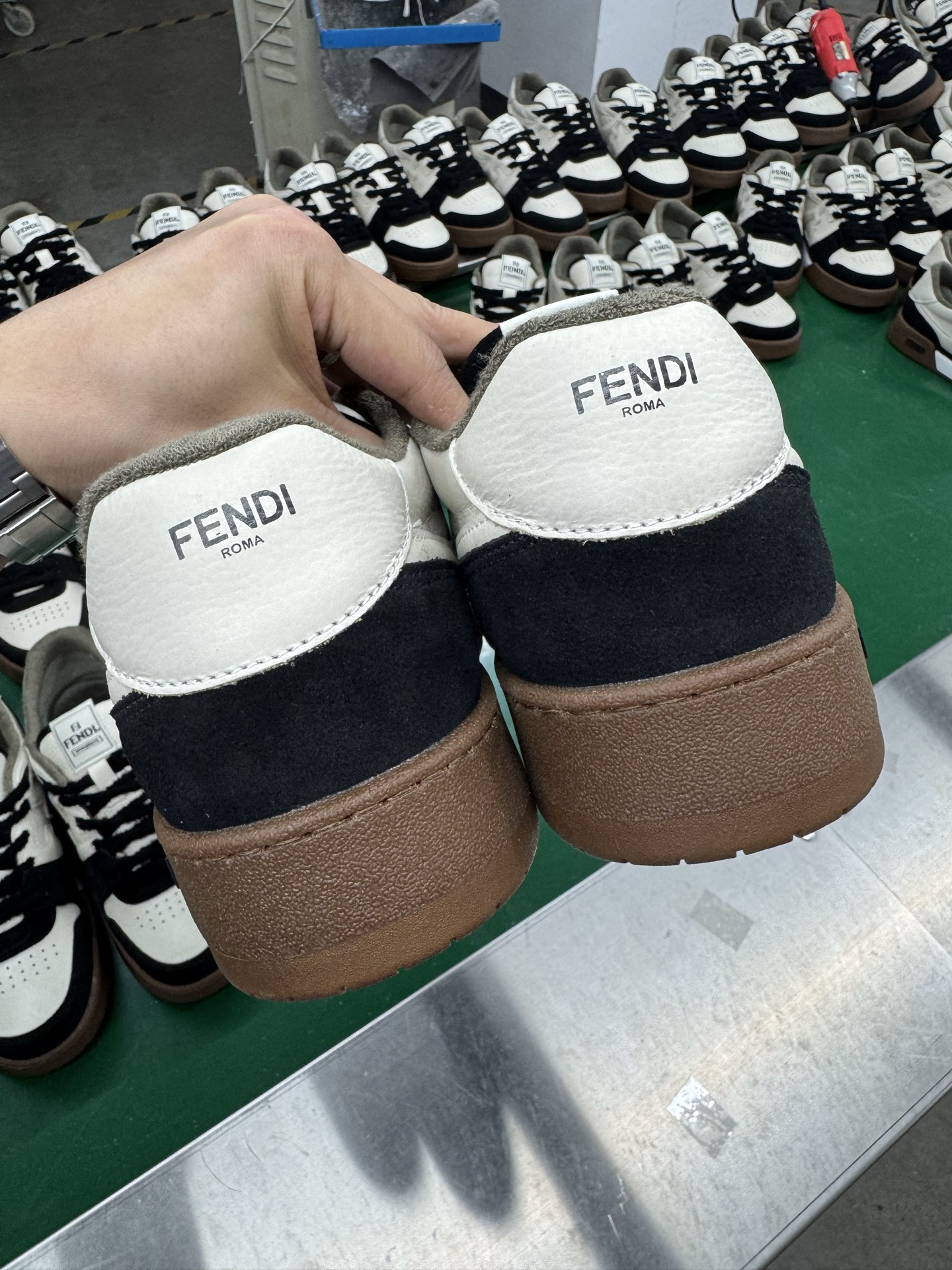 ＃LJ渠道版 FENDI Match sneaters 芬迪皮革低帮时尚运动板鞋 独家零售特供 全身20