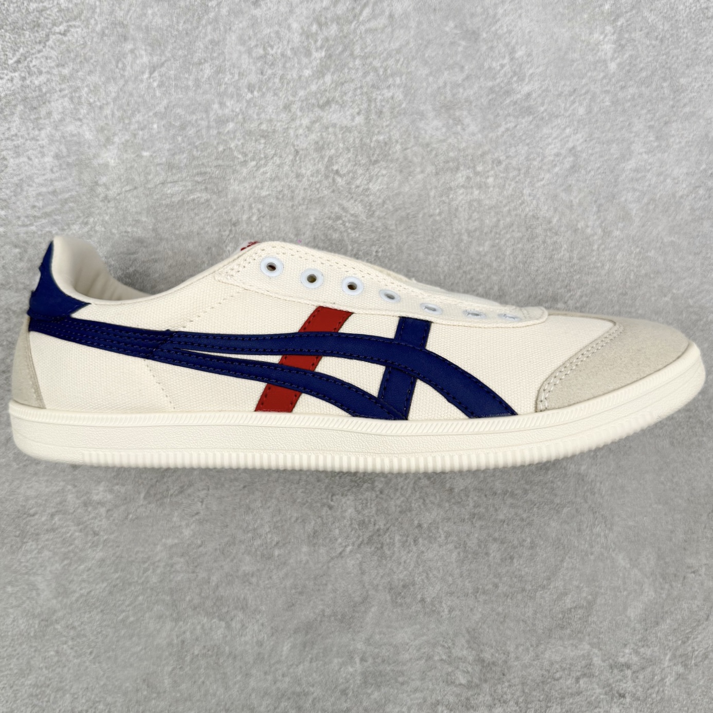Asics Onitsuka Tige Tokuten 亚瑟士鬼冢虎男女士复古跑鞋街拍潮鞋低帮板鞋经典款
