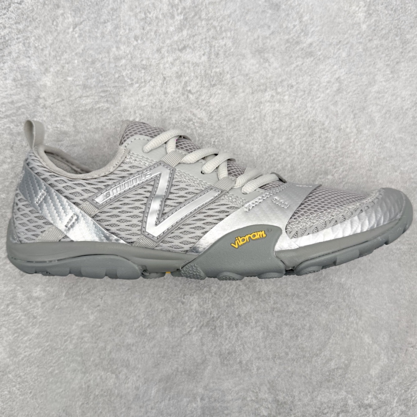New Balance MT10 NB新百伦薄底赤足鞋减震防滑透气低帮休闲跑步鞋 尺码：36 37 37