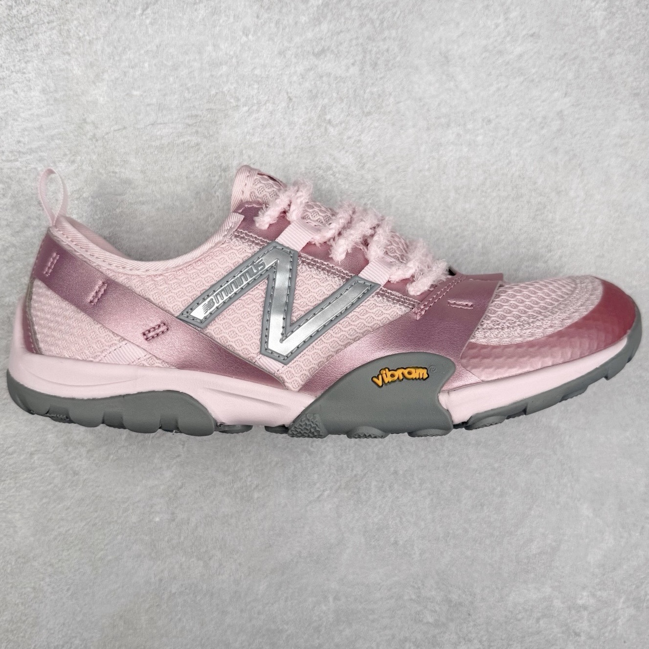 New Balance MT10 NB新百伦薄底赤足鞋减震防滑透气低帮休闲跑步鞋 尺码：36 37 37