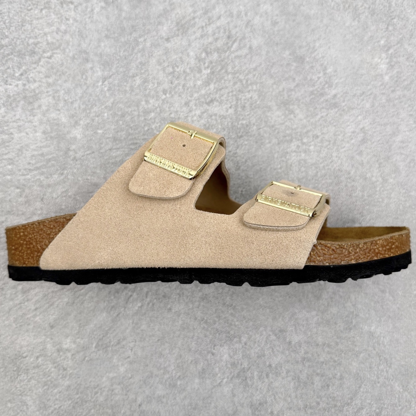 ＃福利特价‼️Birkenstock Arizona 系列勃肯皮革绒面双扣时尚凉拖鞋 牛皮绒面革质地柔软