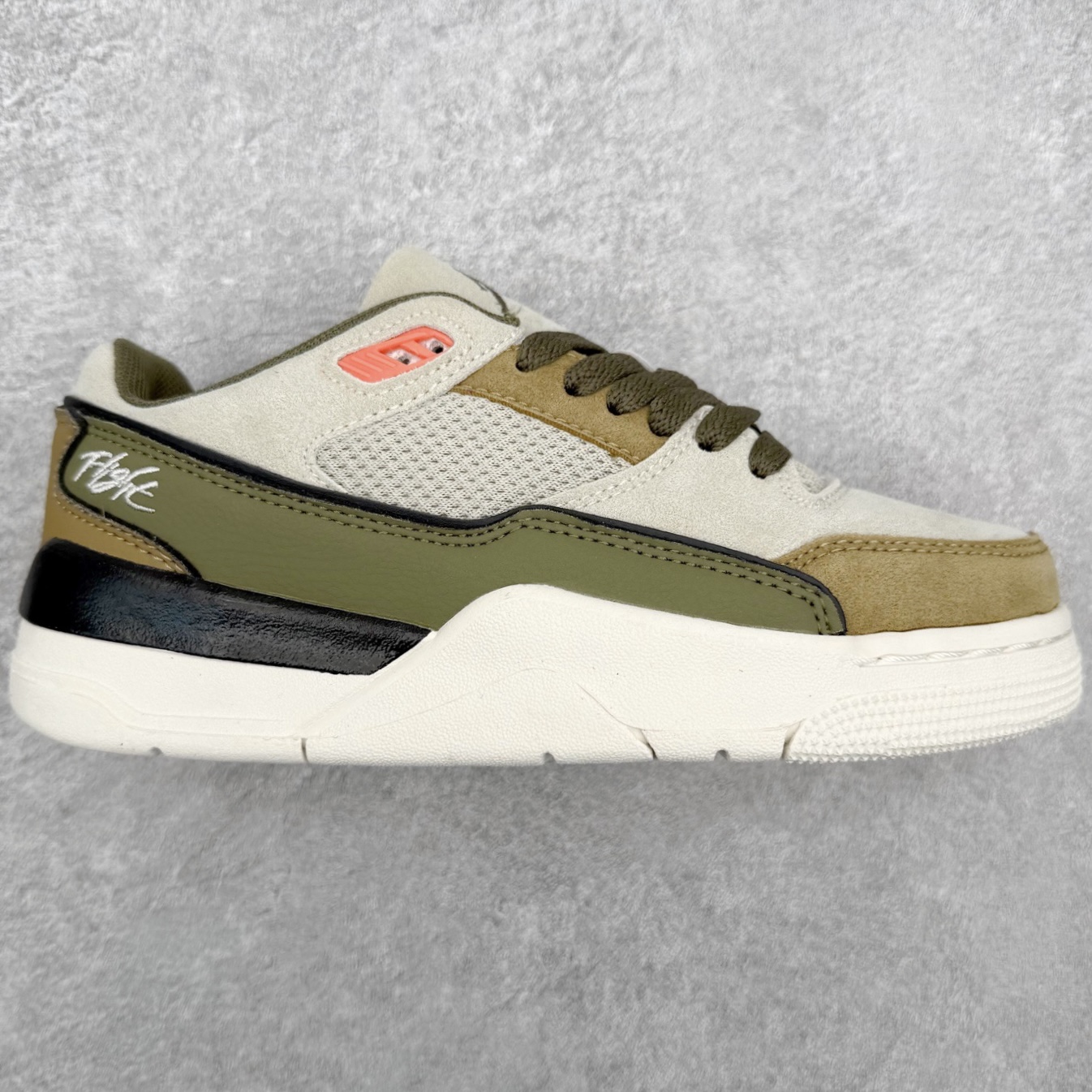 ＃福利特价‼️Air Jordan AJ Flight Court 乔丹低帮复古篮球鞋 设计简约又不失复