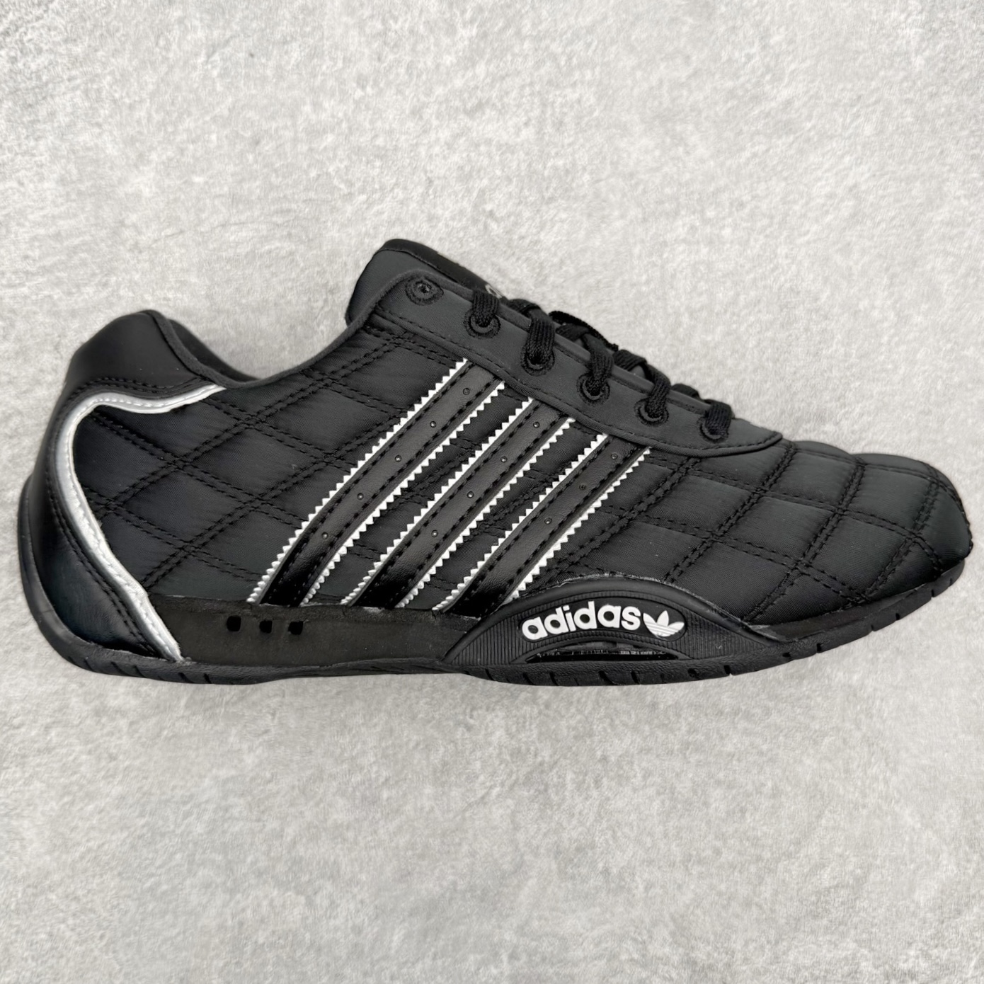 ＃纯原 AD ADIRACER 2026 运动舒适防滑耐磨包裹性低帮赛车鞋训练鞋 男女同款 JS0286