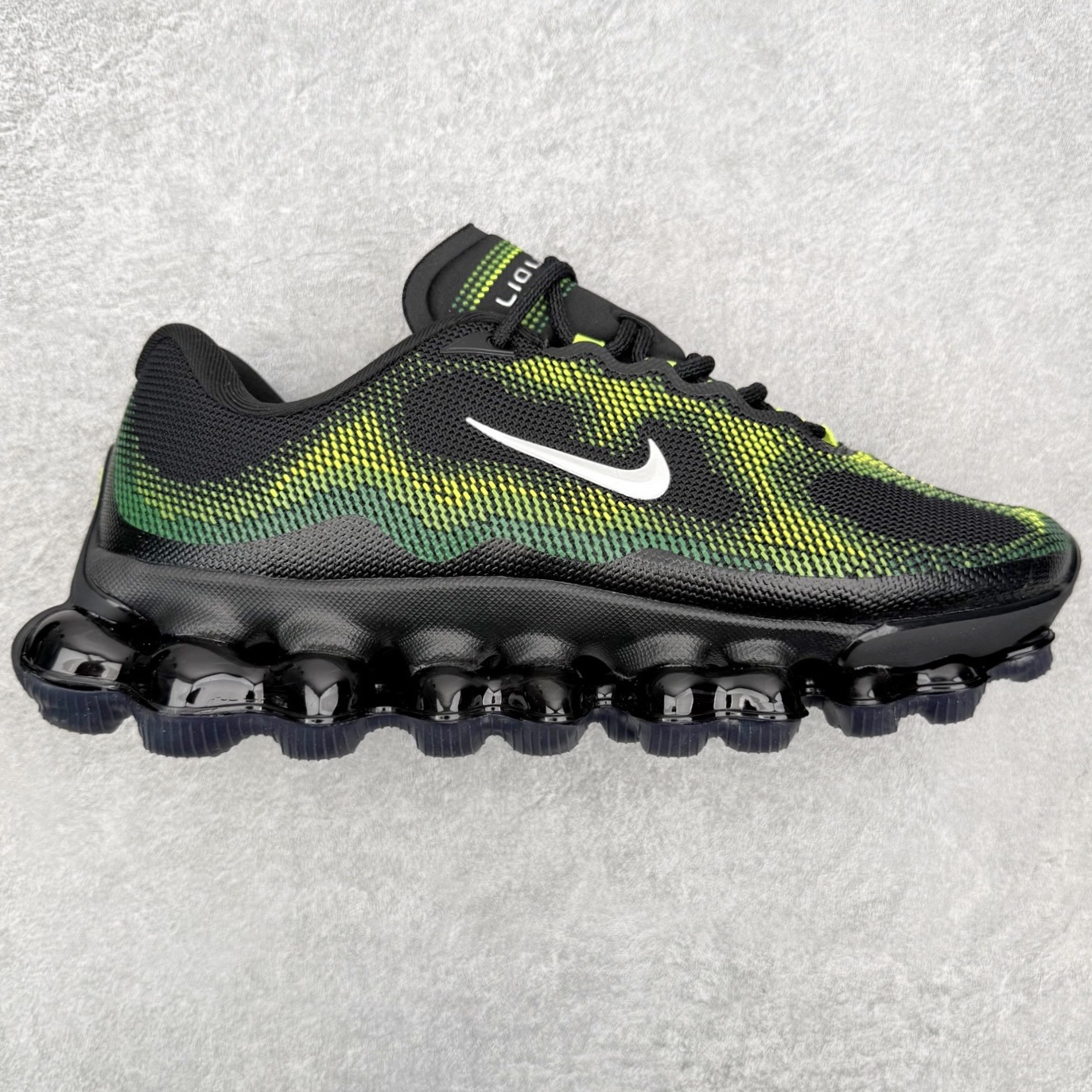 NK AIR LIQUID MAX 2026S 毒箭蛙新款气垫跑步鞋 Liquid Max 传承四十年 