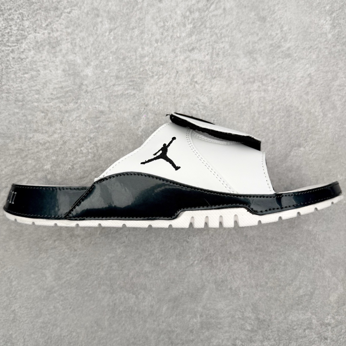 ＃原装级别 Air Jordan AJ11 Hydro Retro Slides 飞人运动拖鞋 经典的配