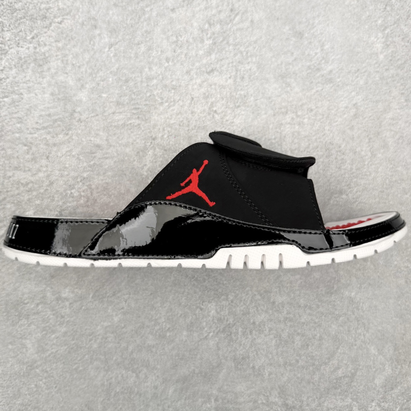 ＃原装级别 Air Jordan AJ11 Hydro Retro Slides 飞人运动拖鞋 经典的配