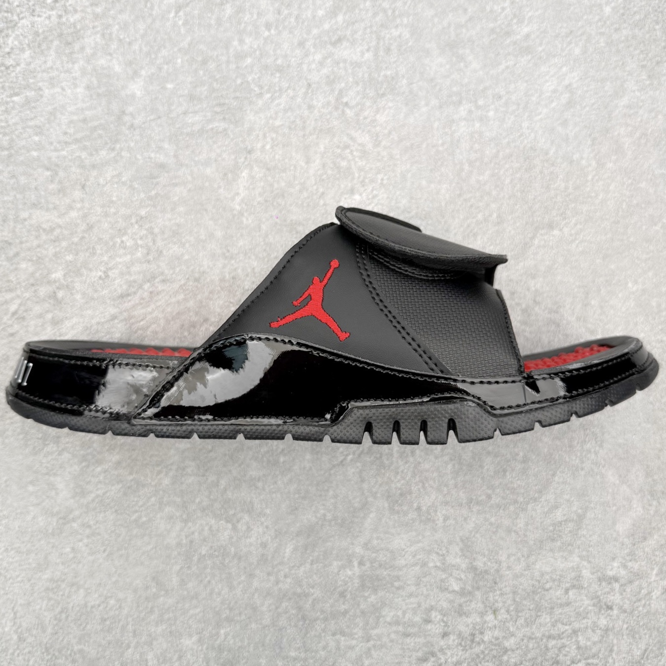 ＃原装级别 Air Jordan AJ11 Hydro Retro Slides 飞人运动拖鞋 经典的配