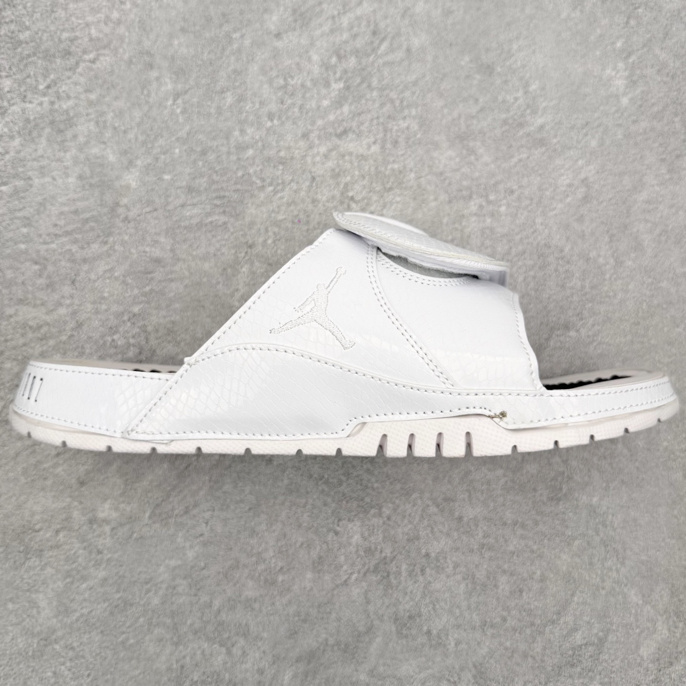 ＃原装级别 Air Jordan AJ11 Hydro Retro Slides 飞人运动拖鞋 经典的配