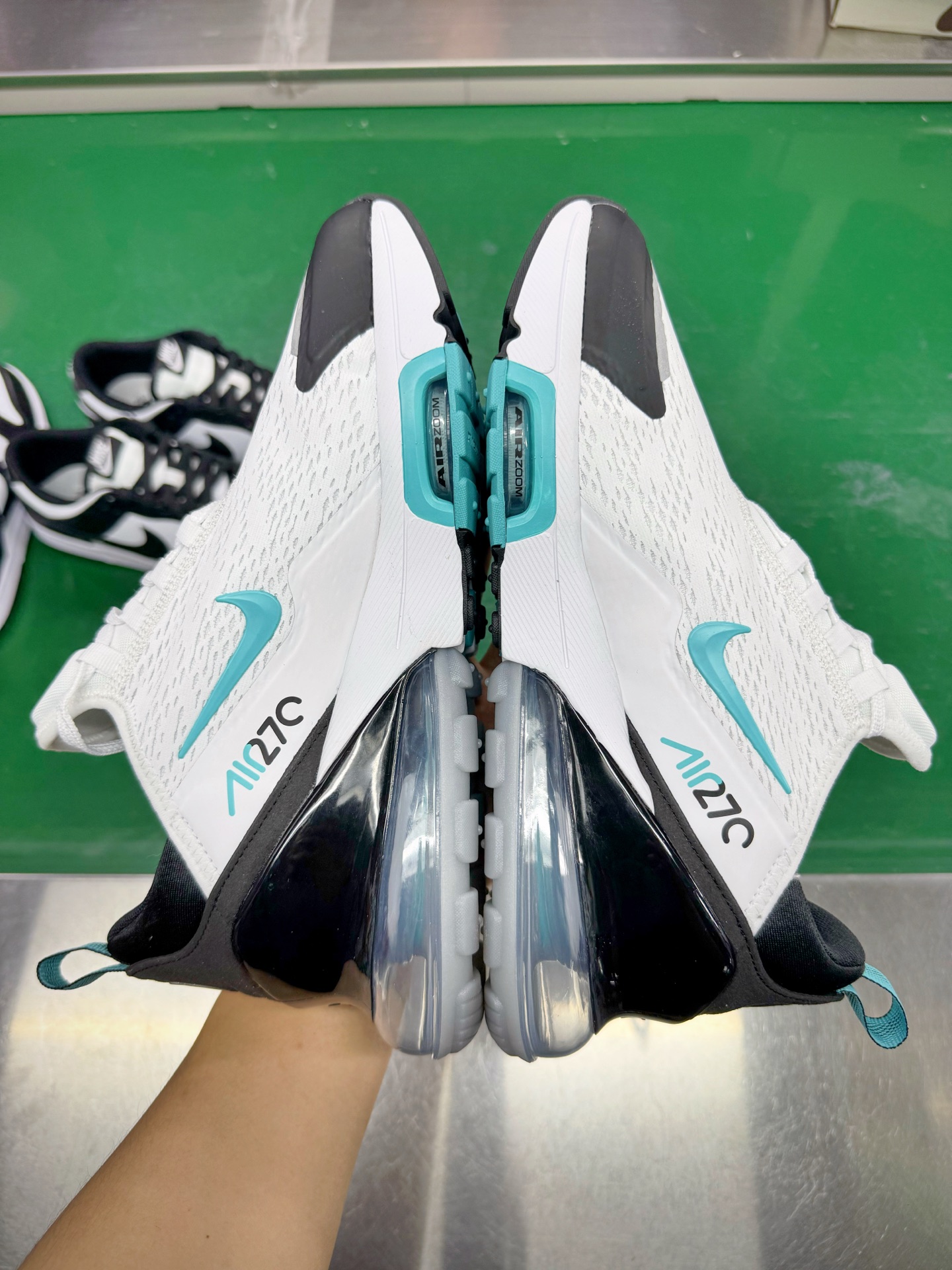 ＃SF外贸特供 NK Air Max 270 Premium 潮流舒适贴合气垫跑步鞋 IO9883-10