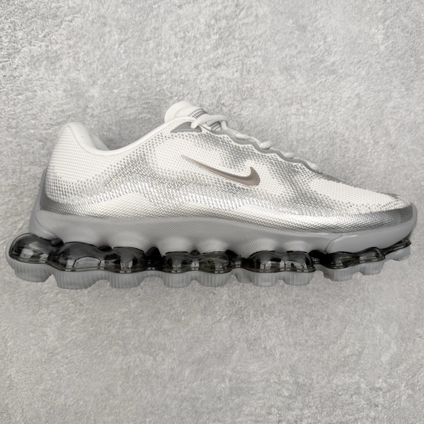NK AIR LIQUID MAX 2026S 毒箭蛙新款气垫跑步鞋 Liquid Max 传承四十年 