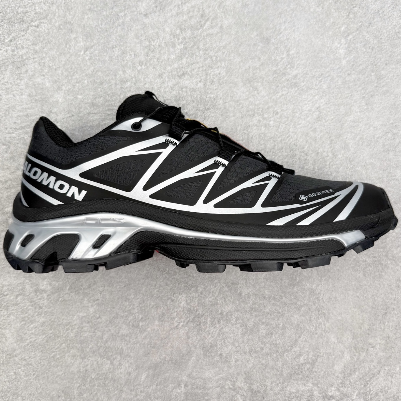＃纯原特价‼️Salomon 萨洛蒙 XT-6 复古机能户外跑鞋 这双XT-6 鞋面以锯齿状的包裹系统呈