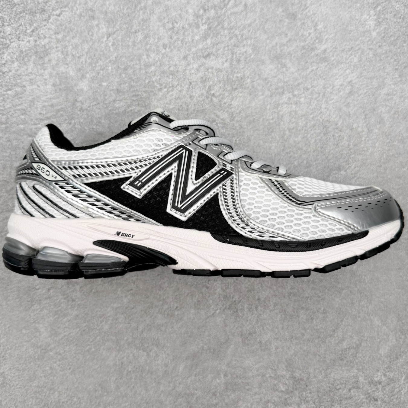 ＃福利特价‼️New Balance NB860 新百伦舒适美式复古织物皮革减震透气支撑低帮休闲跑步鞋 