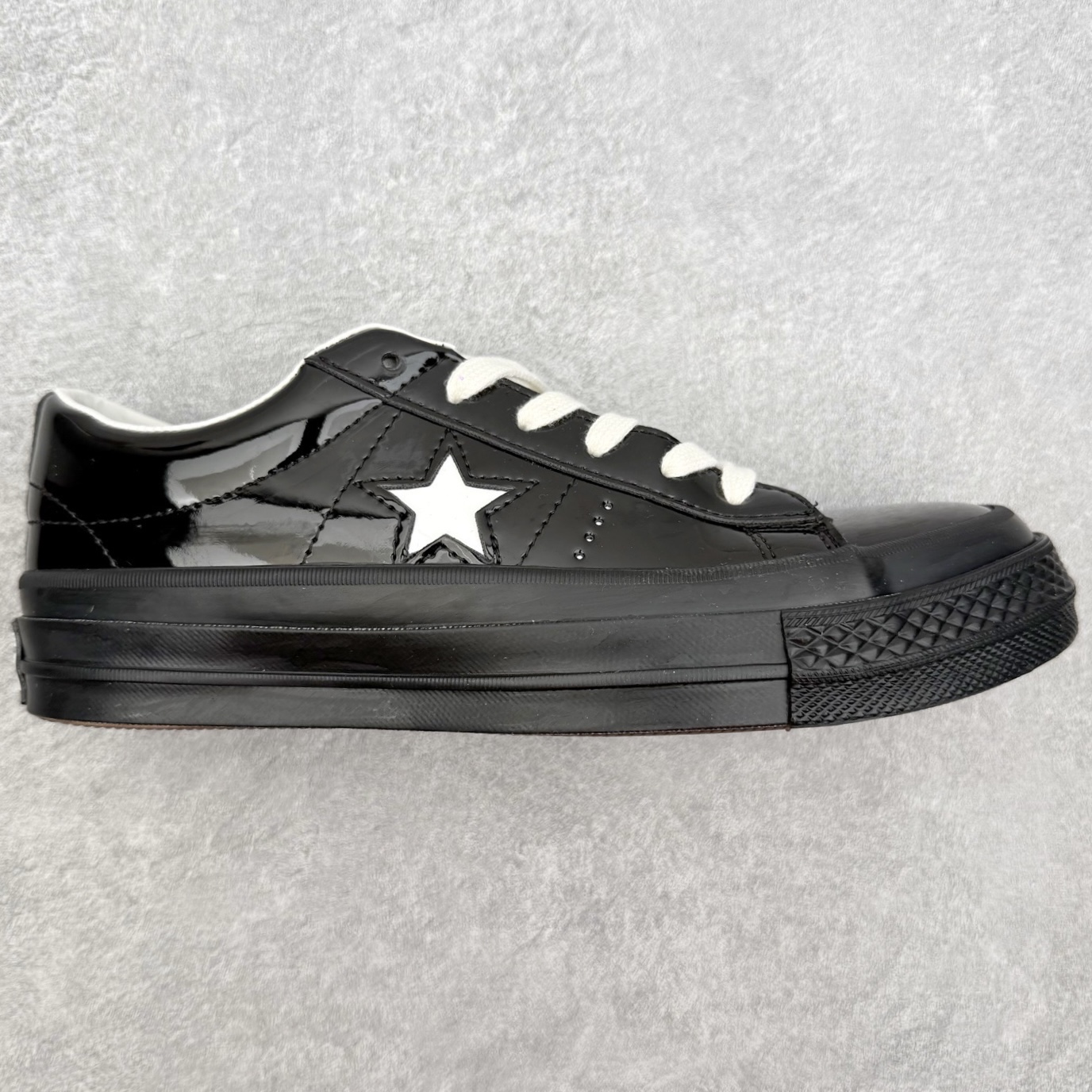 Converse ONE STAR 95匡威亮面漆皮黑武士经典舒适低帮休闲硫化板鞋以经典One Star