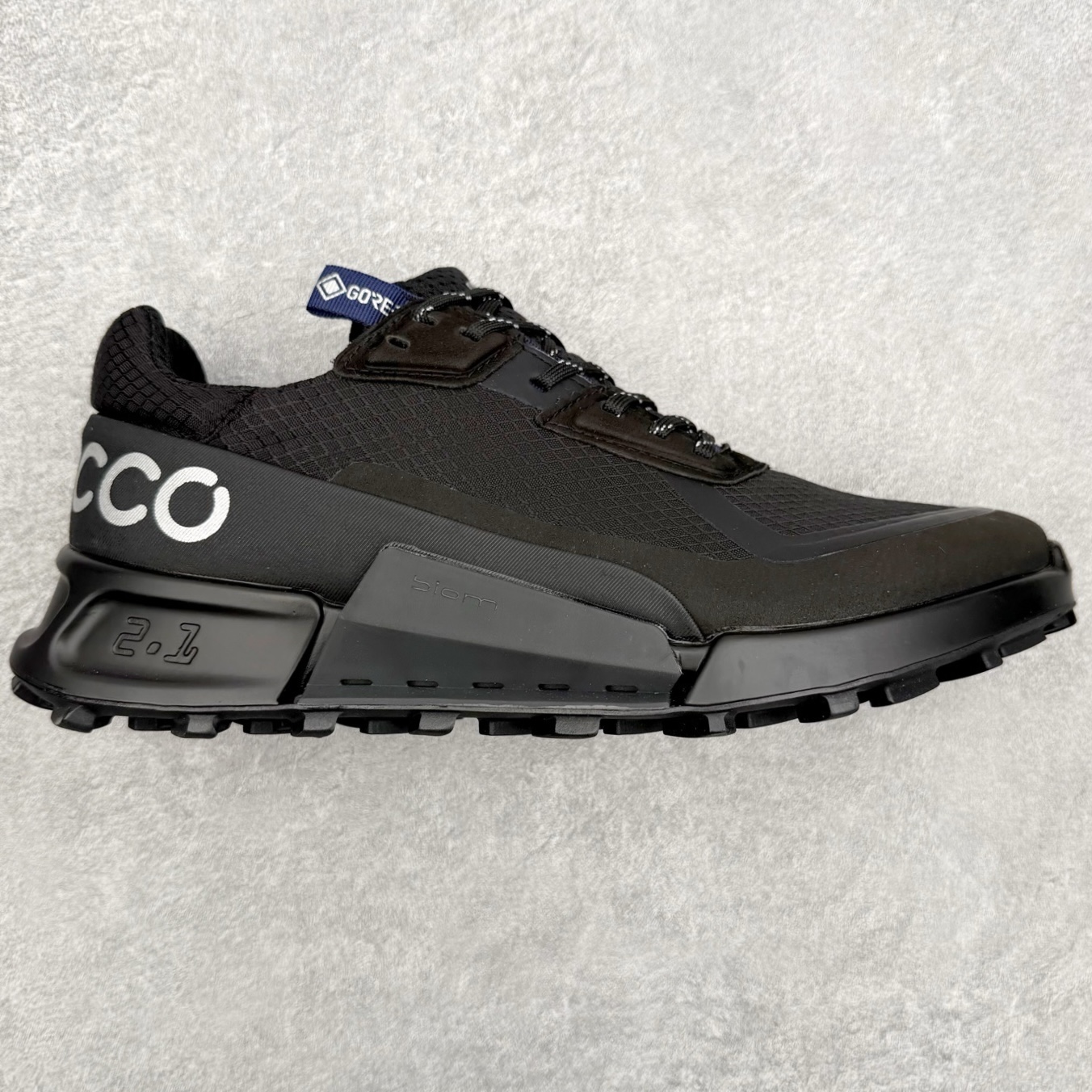 ecco爱步 SS26 BIOM 2.2 TRL 户外舒适百搭通勤低帮生活休闲鞋 ECCO以三大核心特征
