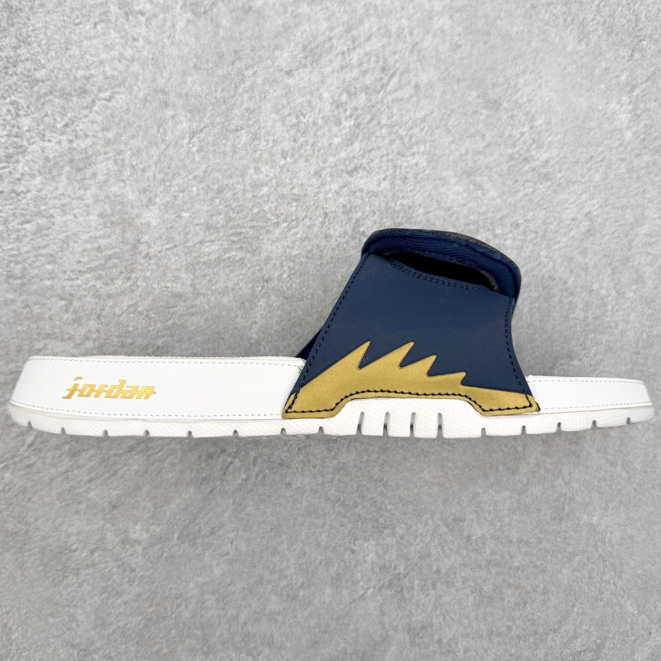 ＃原装级别 Air Jordan AJ5 Hydro Retro Slides 飞人运动拖鞋 经典的配色