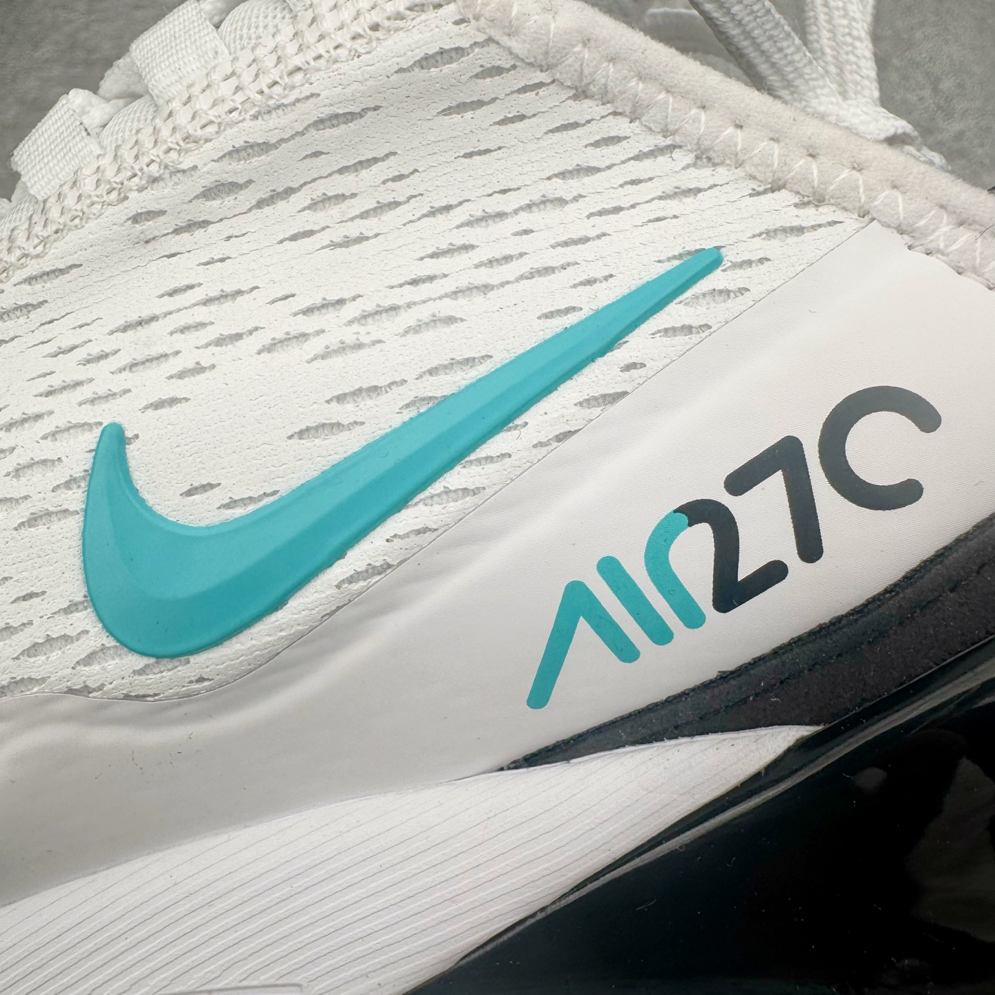 ＃SF外贸特供 NK Air Max 270 Premium 潮流舒适贴合气垫跑步鞋 IO9883-10