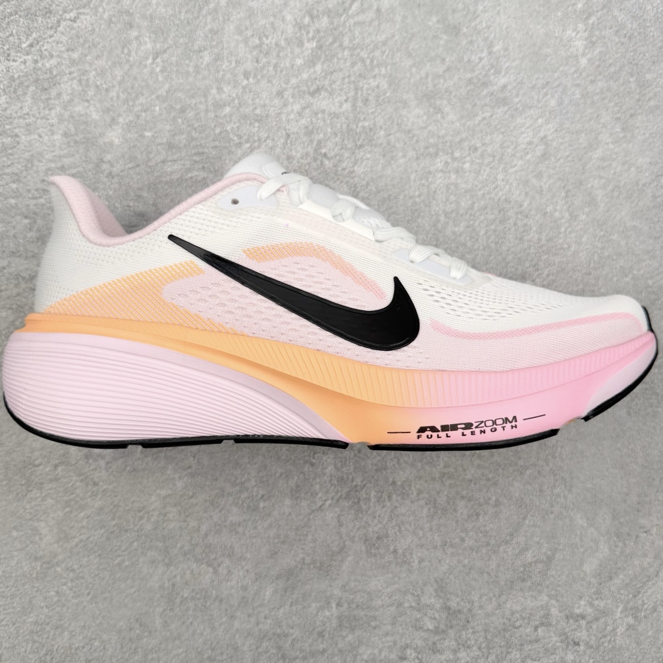 NK Zoom Pegasus 飞马42代马拉松系列网面透气缓震疾速跑鞋 拥有 Zoom Air 一如既