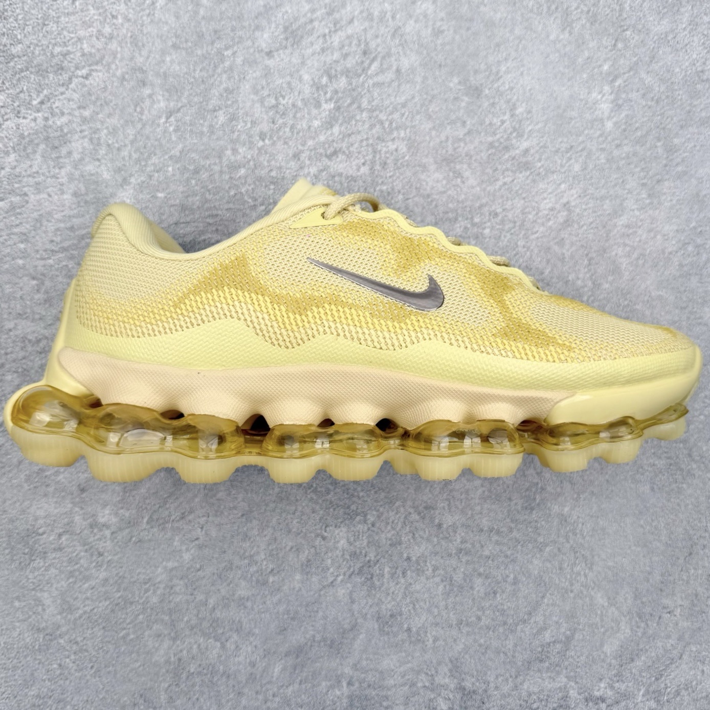 NK AIR LIQUID MAX 2026S 毒箭蛙新款气垫跑步鞋 Liquid Max 传承四十年 