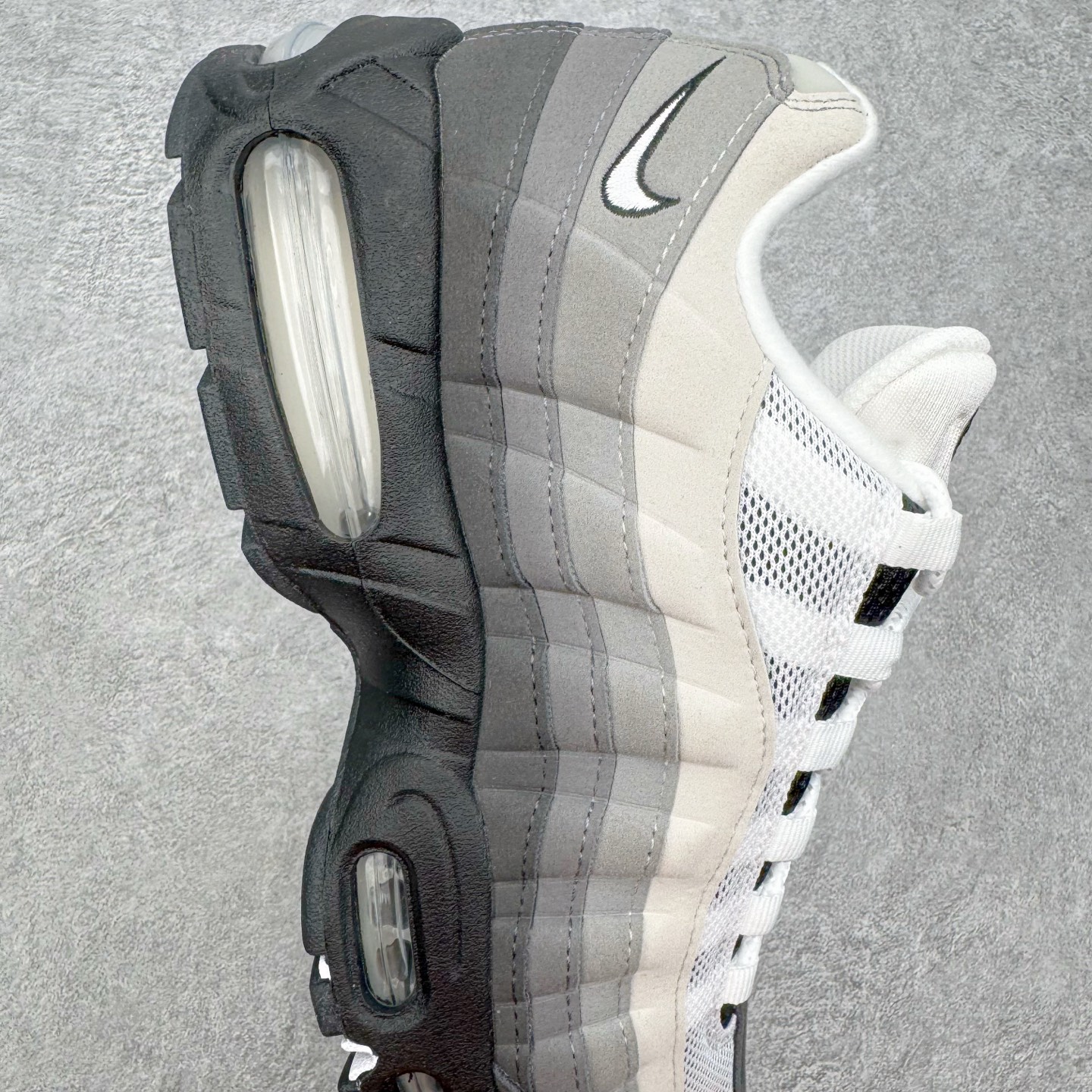 ＃KZ神版 NK Air Max 95 OG 舒适百搭耐磨低帮气垫休闲跑步鞋 黑灰白 HM4740-00