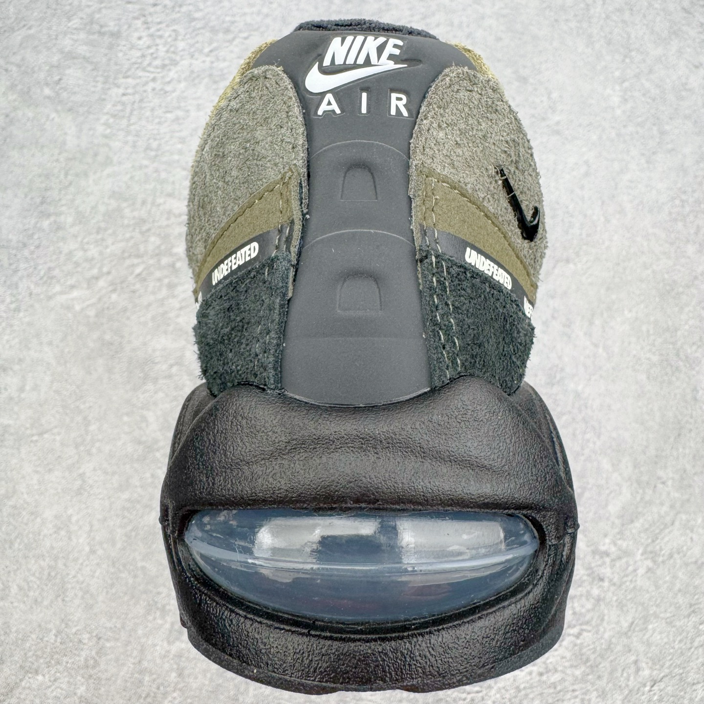 ＃KZ神版 UNDEFEATED x NK Air Max 95 SP 纽约限定 联名黑绿 IB4523