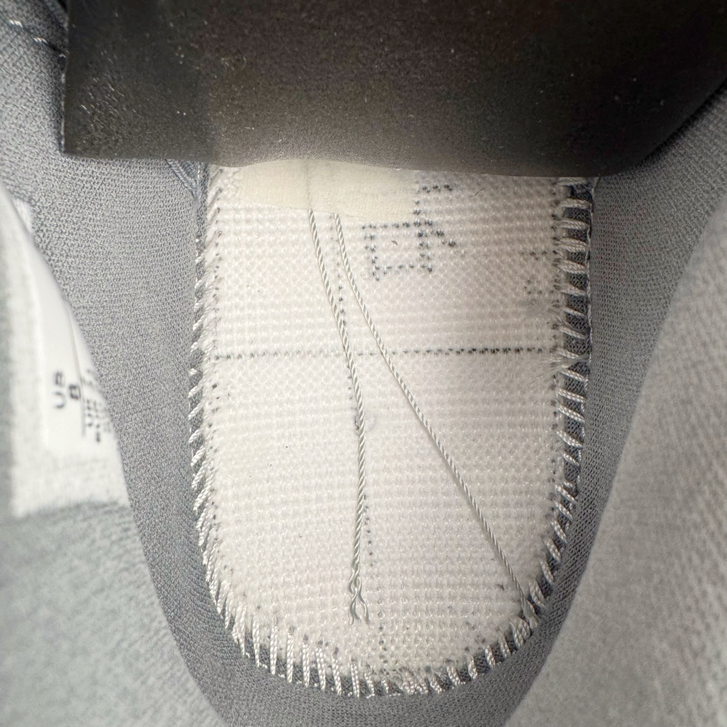 Nigel Sylvester x Air Jordan AJ4 Retro 联名灰色 货号：HF434
