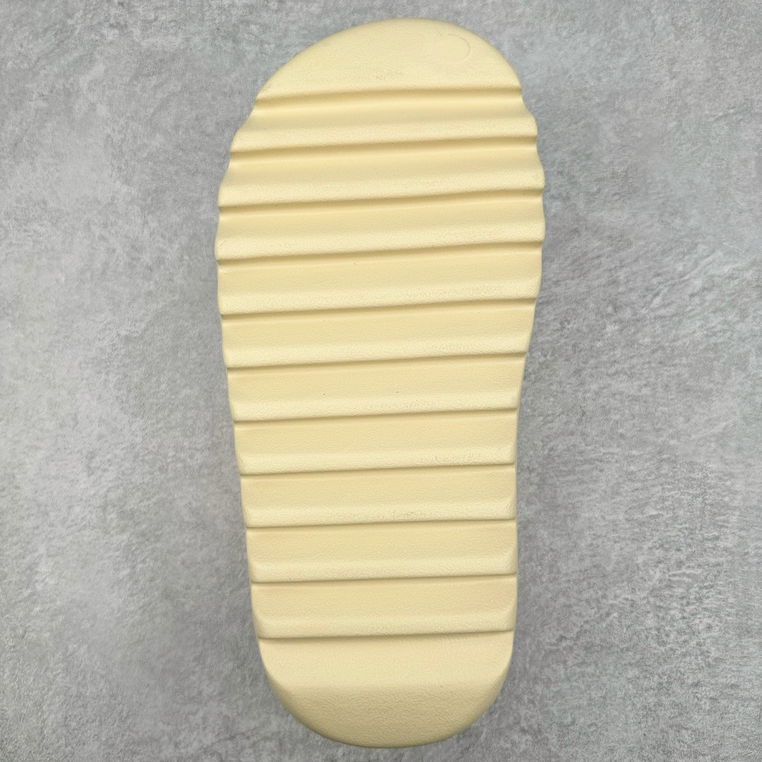 ＃Lw纯原盲盒福利‼️YEEZY SLIDE 椰子拖鞋系列 注意盲盒为软包无盒 报货备注尺码 随机配色 