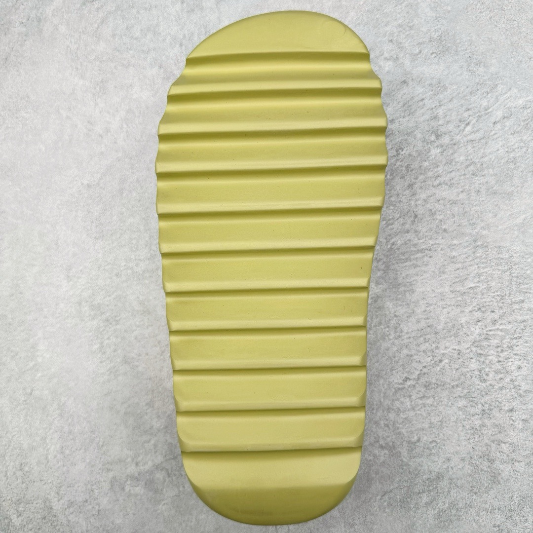 ＃Lw纯原盲盒福利‼️YEEZY SLIDE 椰子拖鞋系列 注意盲盒为软包无盒 报货备注尺码 随机配色 