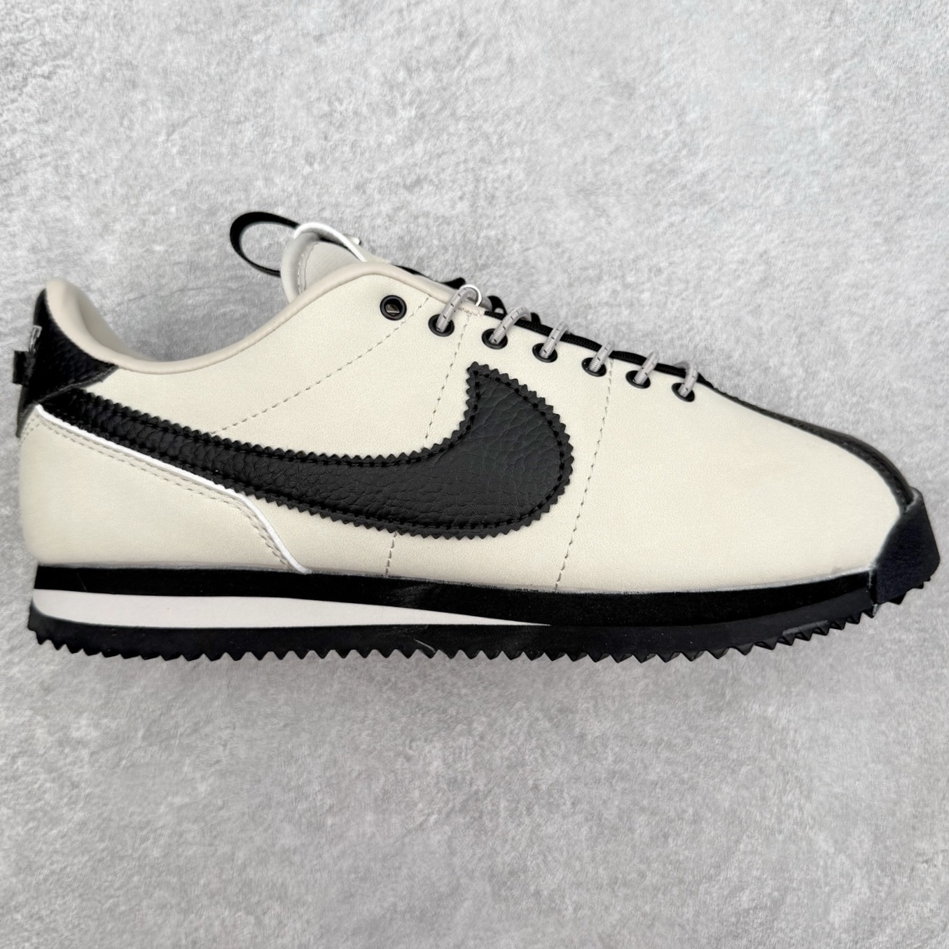 NK Classic Cortez Leather 阿甘复古初代皮革慢跑鞋 II5708-003 实体平