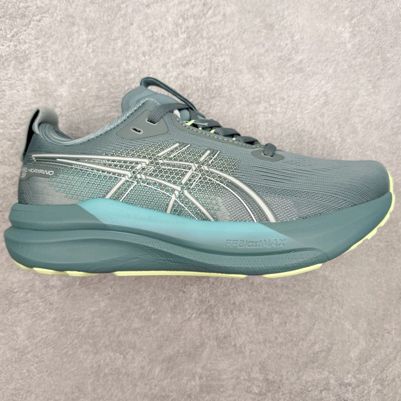 ASICS GEL-KAYANO 33 舒适贴合透气支撑回弹跑步鞋 ASICS（亚瑟士）是日本实业家鬼冢