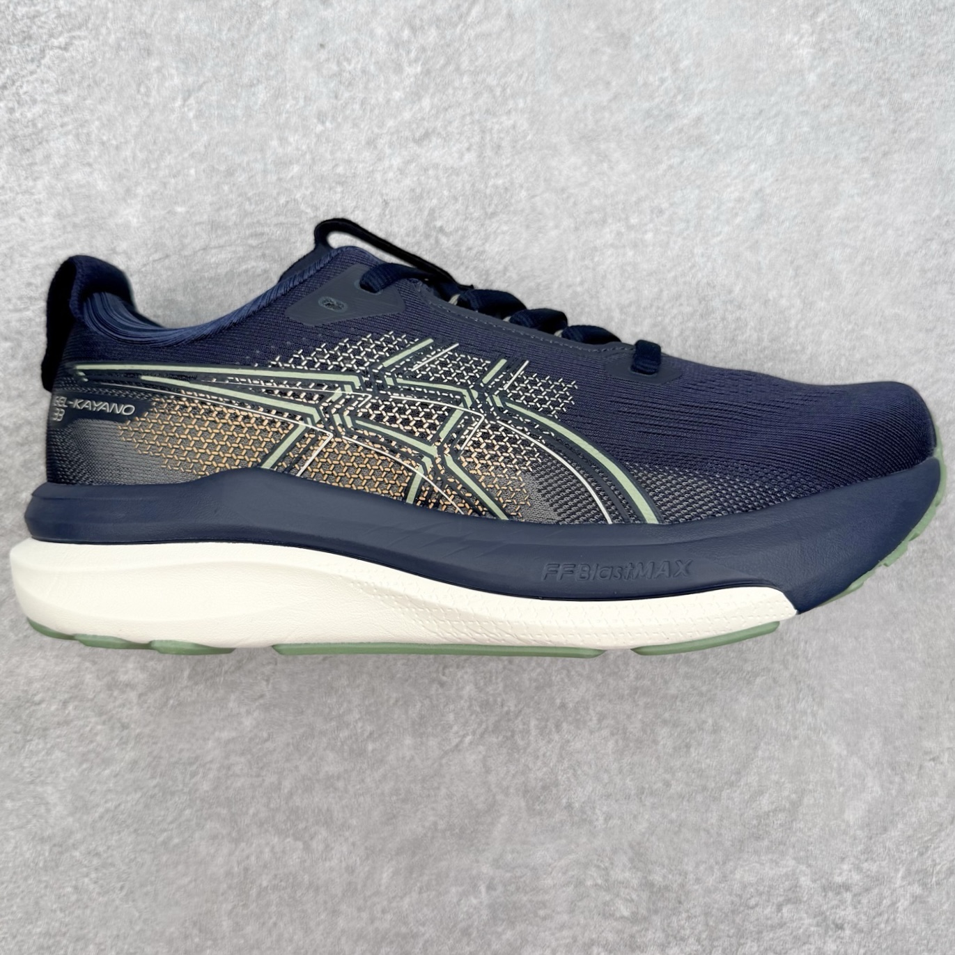 ASICS GEL-KAYANO 33 舒适贴合透气支撑回弹跑步鞋 ASICS（亚瑟士）是日本实业家鬼冢