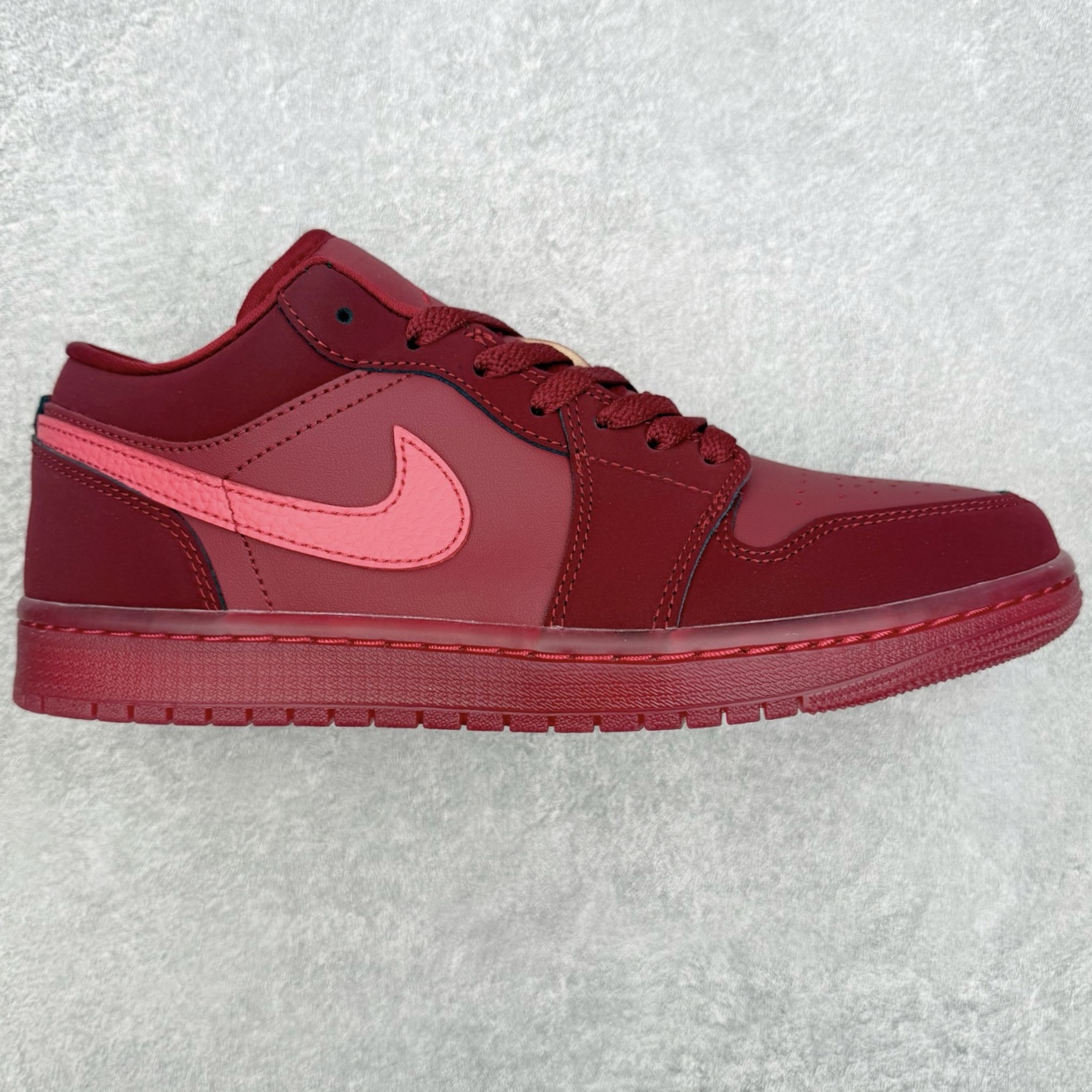 Air Jordan AJ1 Low 低帮 情人节口红 IB7012-600 终端优势供应 市面中低帮最