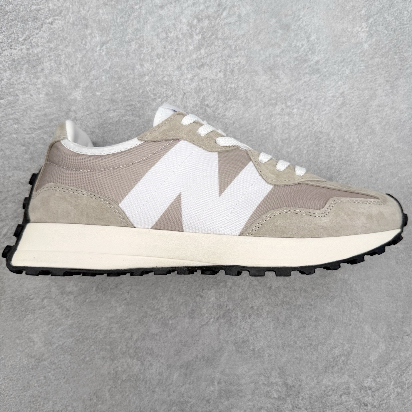 New Balance MS327 NB新百伦系列复古休闲运动慢跑鞋 以更纯粹的复古风格设计打造的全新造