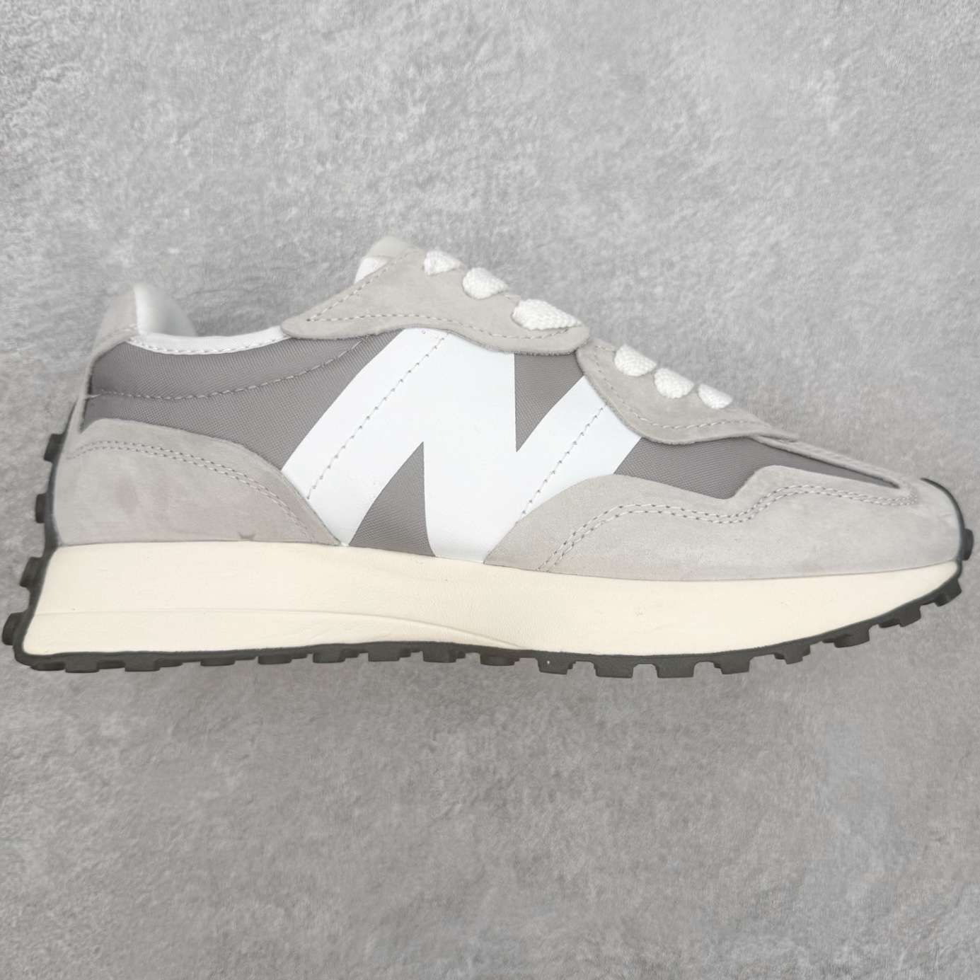 New Balance MS327 NB新百伦系列复古休闲运动慢跑鞋 以更纯粹的复古风格设计打造的全新造