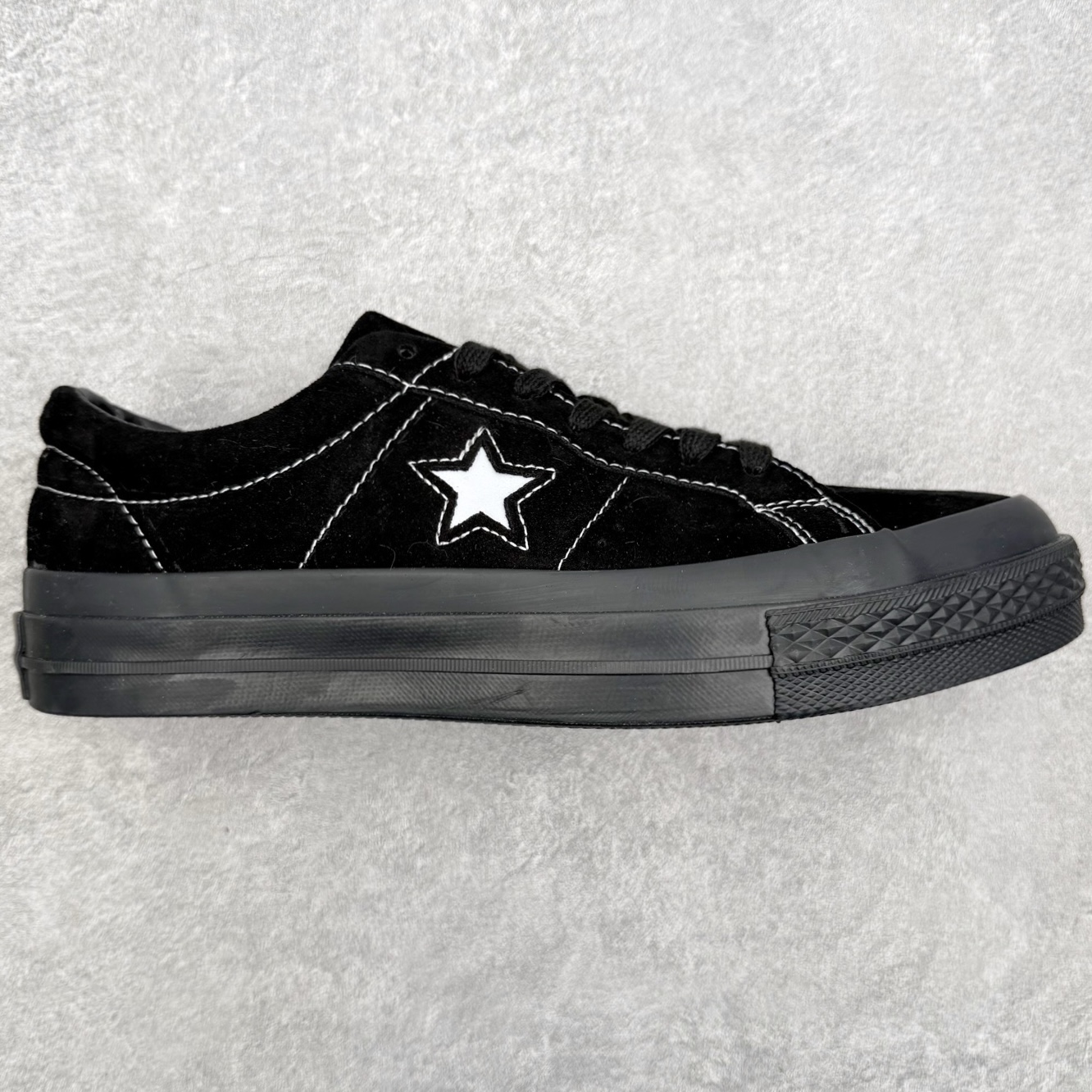 Converse One Star Suede OX匡威经典舒适休闲硫化板鞋 黑武士以经典One Sta