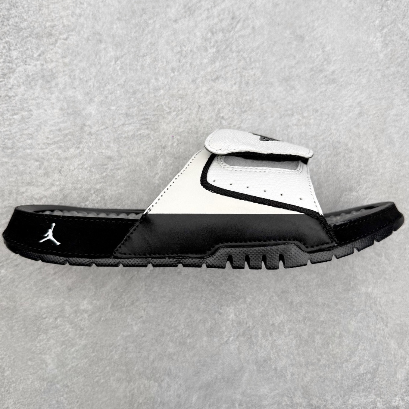 ＃原装级别 Air Jordan AJ2 Hydro Retro Slides 飞人运动拖鞋 经典的配色