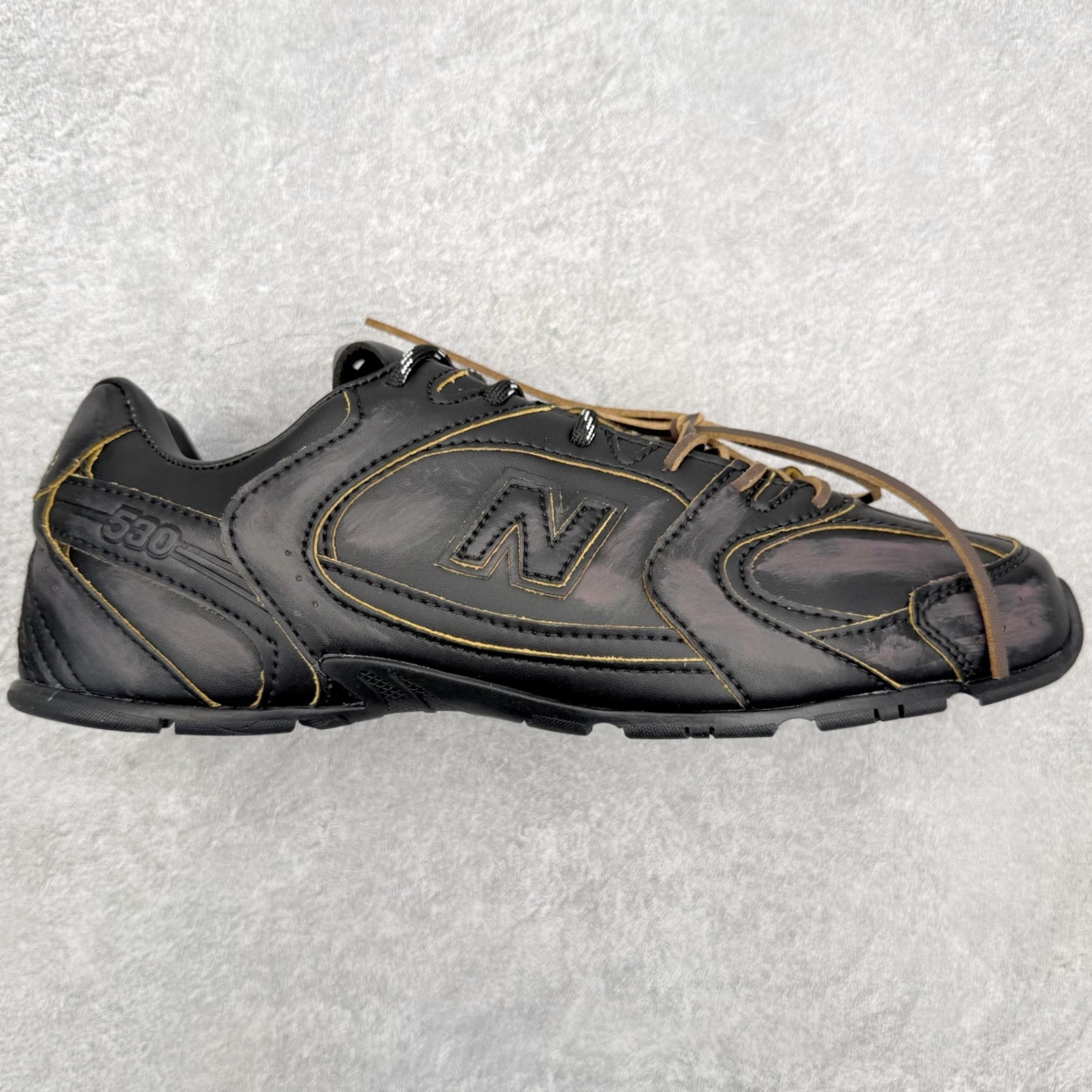 MiuMiu x New Balance NB530 SL 缪缪联名系列低帮经典复古休闲运动鞋 近几年运
