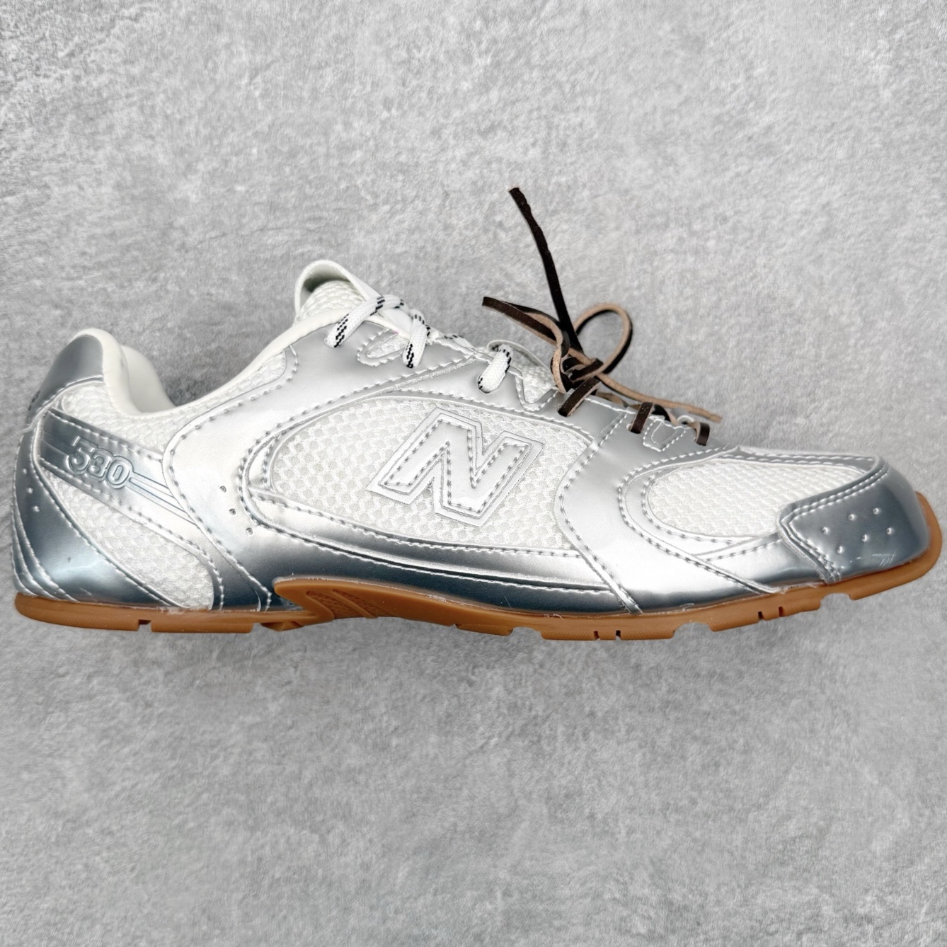 MiuMiu x New Balance NB530 SL 缪缪联名系列低帮经典复古休闲运动鞋 近几年运